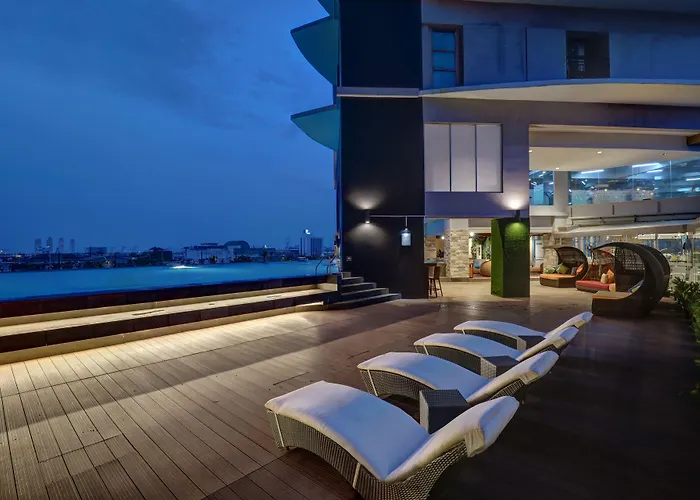 Yuan Garden Pasar Baru Hotel